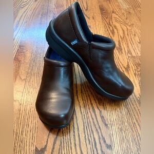 Timberland PRO Women’s Newbury Casual Alloy Toe Work Clogs Brown 8 Medium